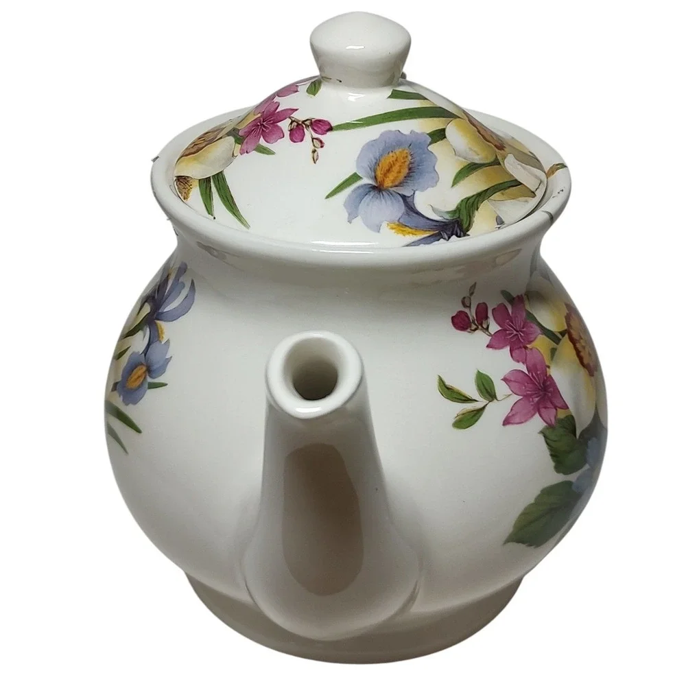 Sadler Windsor Floral Teapot Lidded Iris Daffodils Spring Flowers England 6.5 In